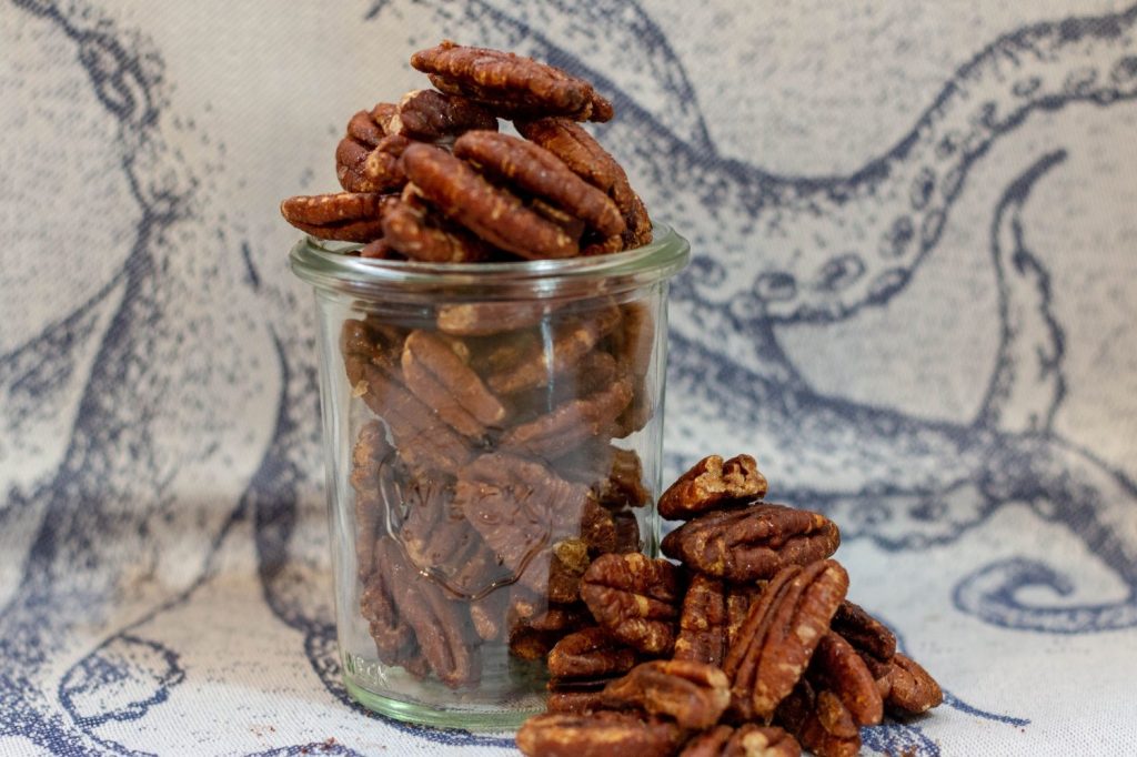 Healthy Salted Maple&nbsp;Pecans